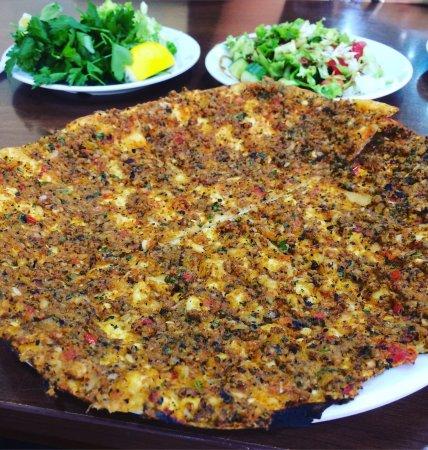 Şanlı Urfa Beyzade Kebap Lahmacun Salonu